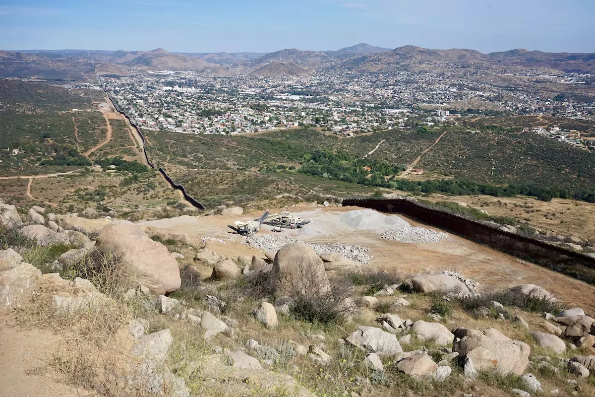 Una frontera sobre tierra sagrada