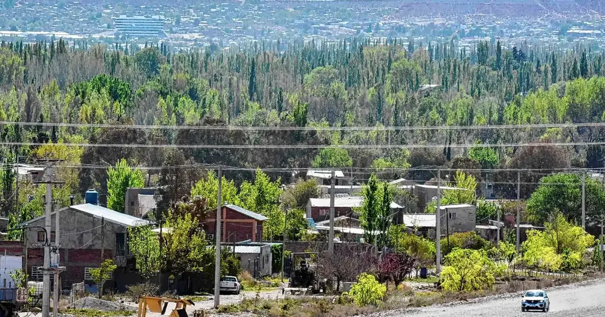 Una canilla para diecisiete barrios